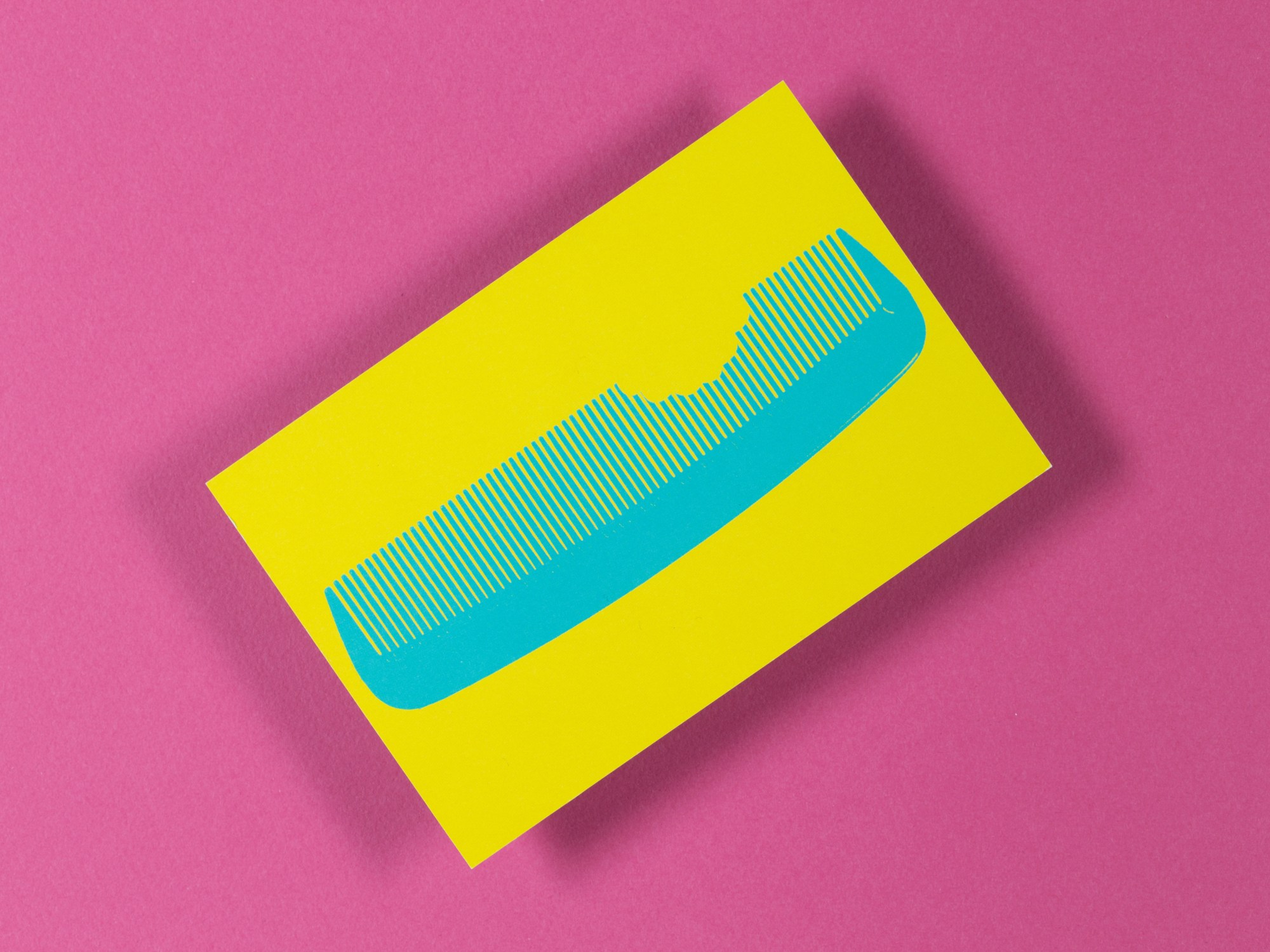 Postkaartje front spreekwoorden Bond Zonder Naam haar op de tanden hebben