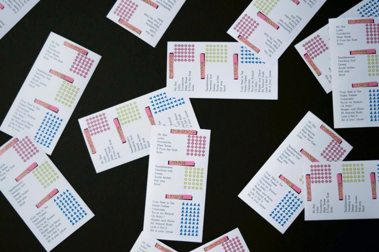 Cluedo Indecent Pleasure erotica lovers special edition Memphis style blocnote