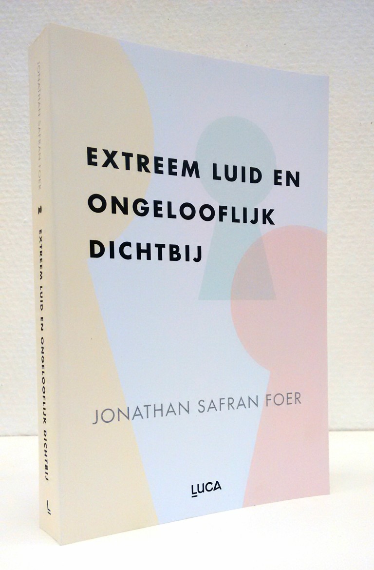 boekomslag Jonathan Safran Foer Extreem luid en ongelooflijk dichtbij voorkant rechtopstaand