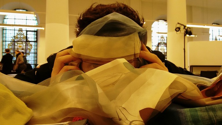 stoffen textiel analoge typografie poster design LUCA