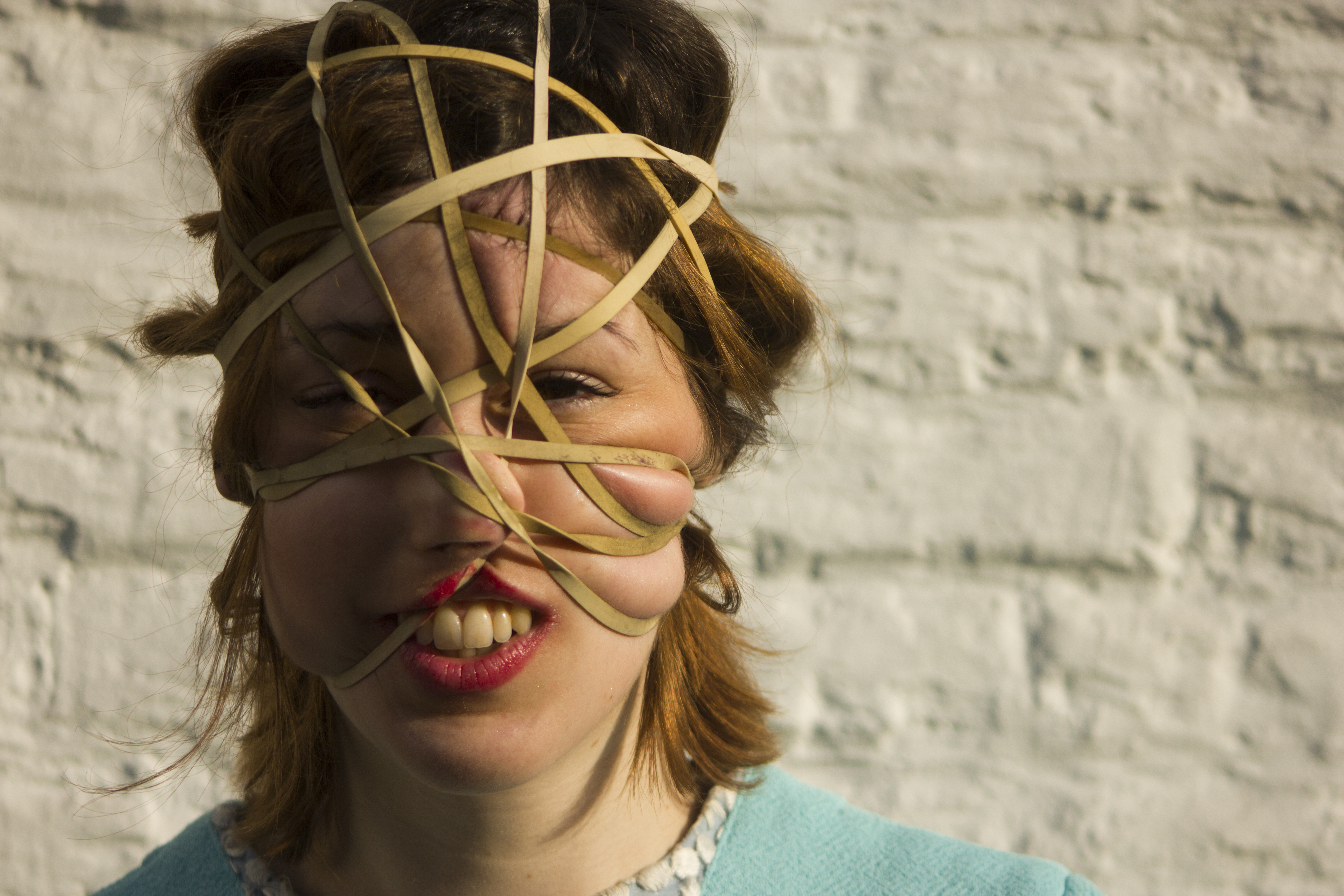 zelfportret elastieken pijn