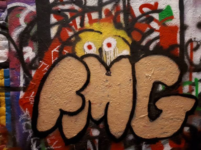 FMG outline bubble letter graffiti throwup tag Graffitisteeg Gent