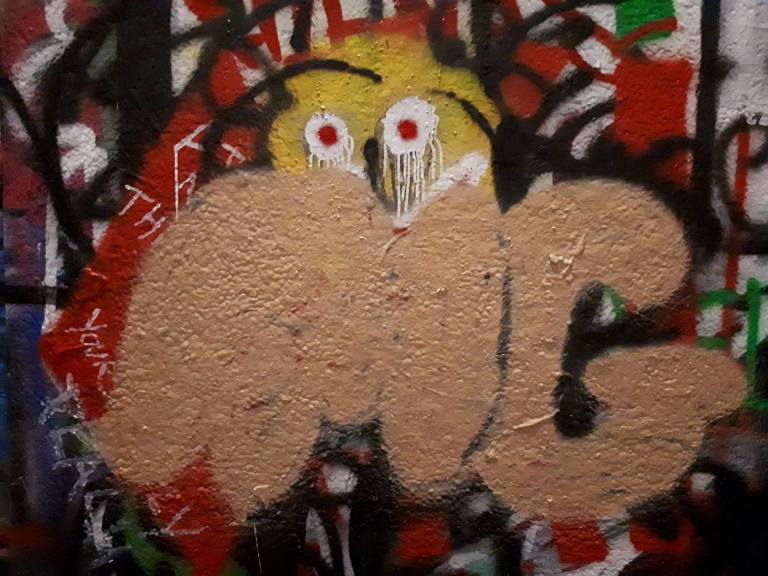 FMG throwup bubble letter tag graffiti Graffitisteeg Gent