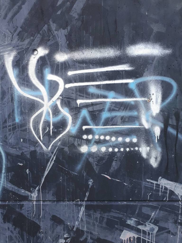 Can control zilver hardcore graffiti