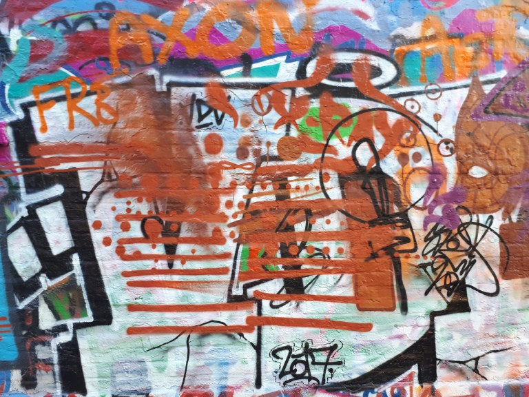 Can control: bollen street art graffiti workshop oefensessie introductie Wallin' vzw