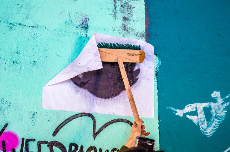 paste-up Keizersviaduct Gent how to Niels Depoorter