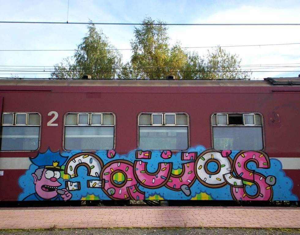 Nawas graffiti train Belgium Hide and Seek